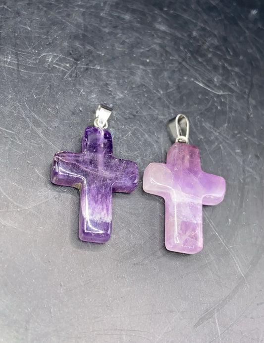 PENDENTIF CROIX AMÉTHYSTE
