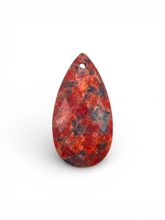 PENDENTIF FACETTÉ - GRANITE ROUGE