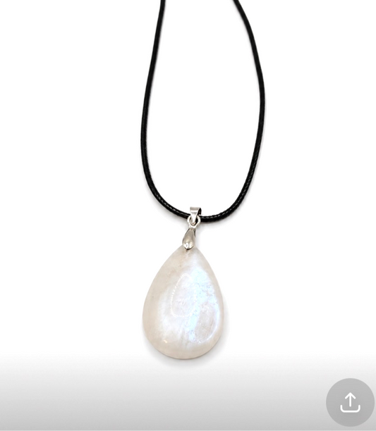 Pendentif en Pierre de Lune