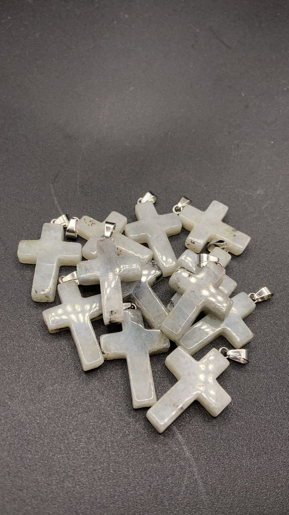 PENDENTIF CROIX LABRADORITE