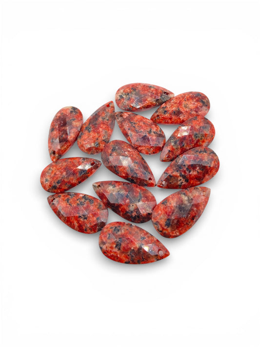 PENDENTIF FACETTÉ - GRANITE ROUGE