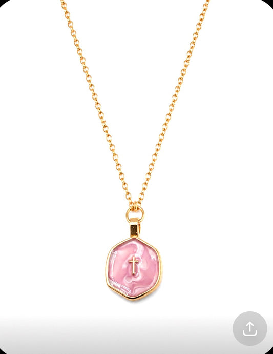 Collier croix en émail rose
