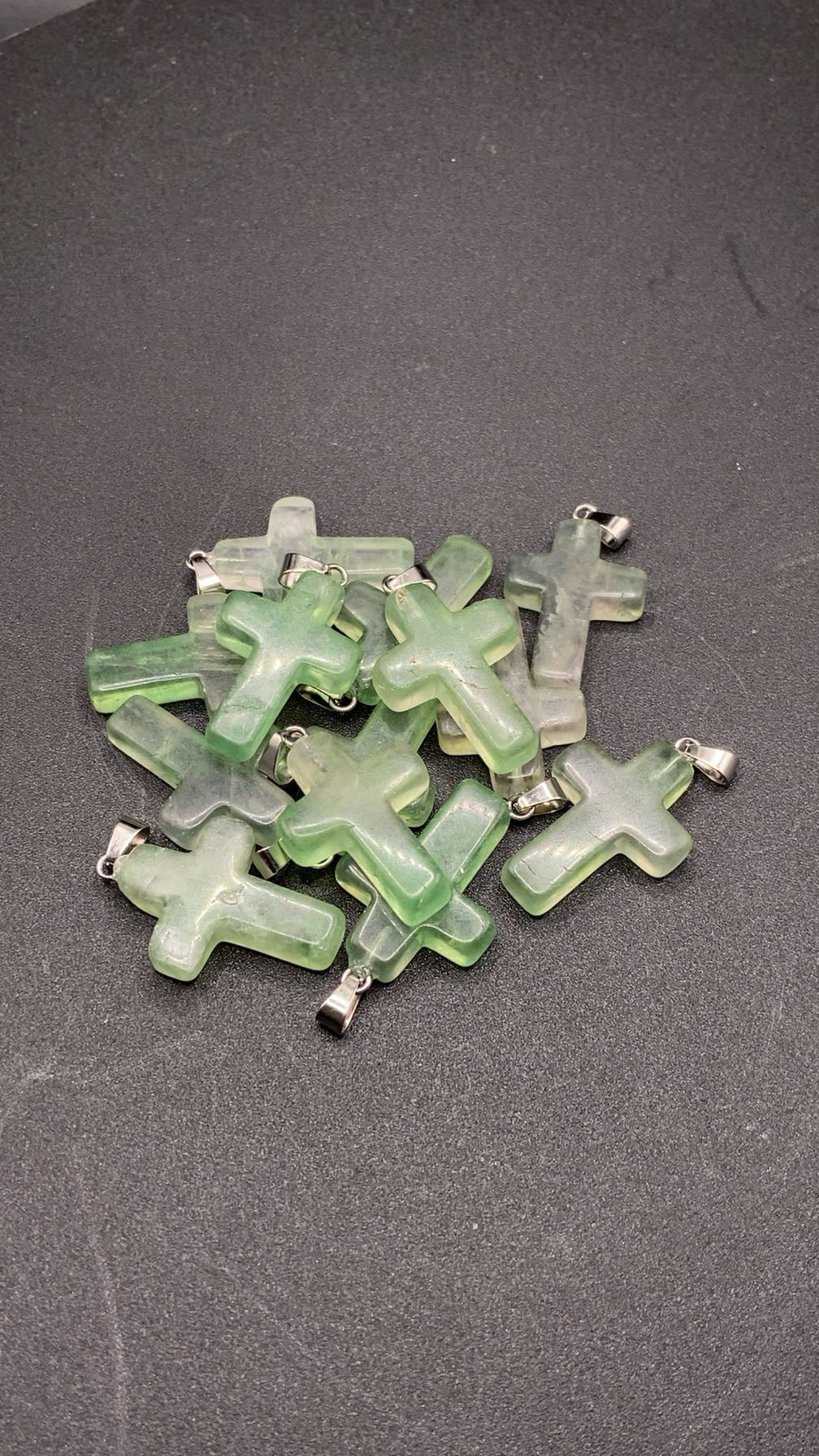 PENDENTIF CROIX FLUORINE