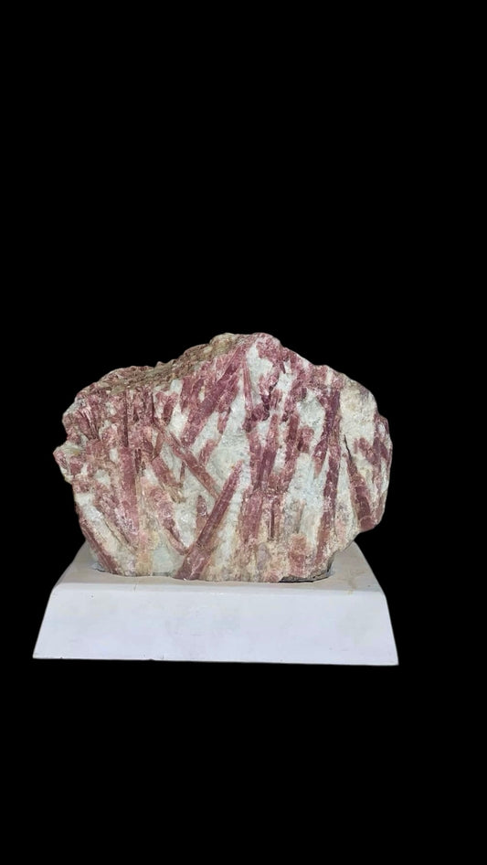 TOURMALINE ROSE BRUT SUPPORT EN BOIS 3,20 KG