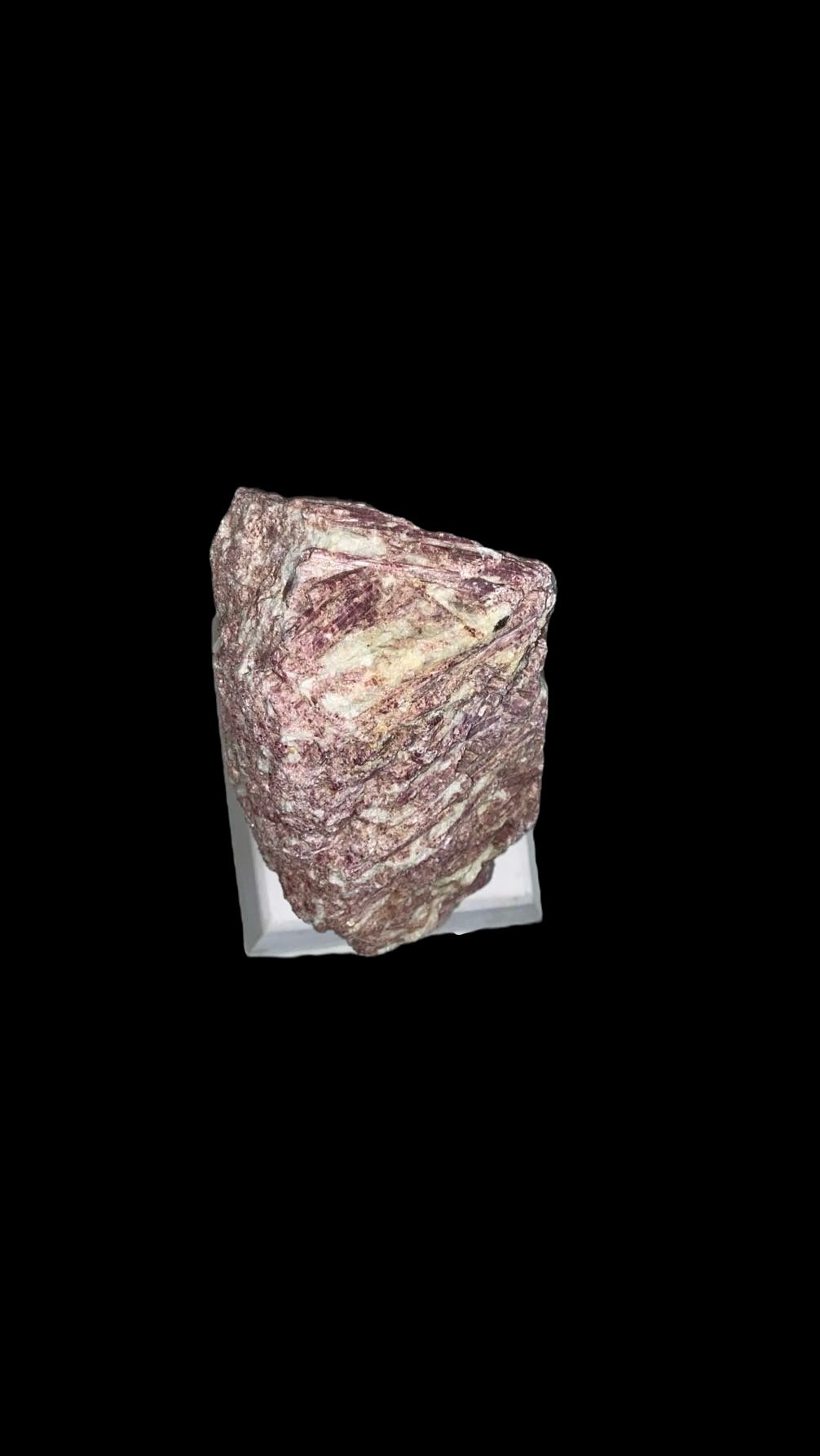 TOURMALINE ROSE BRUT AVEC SUPPORT EN BOIS 1,64 KG