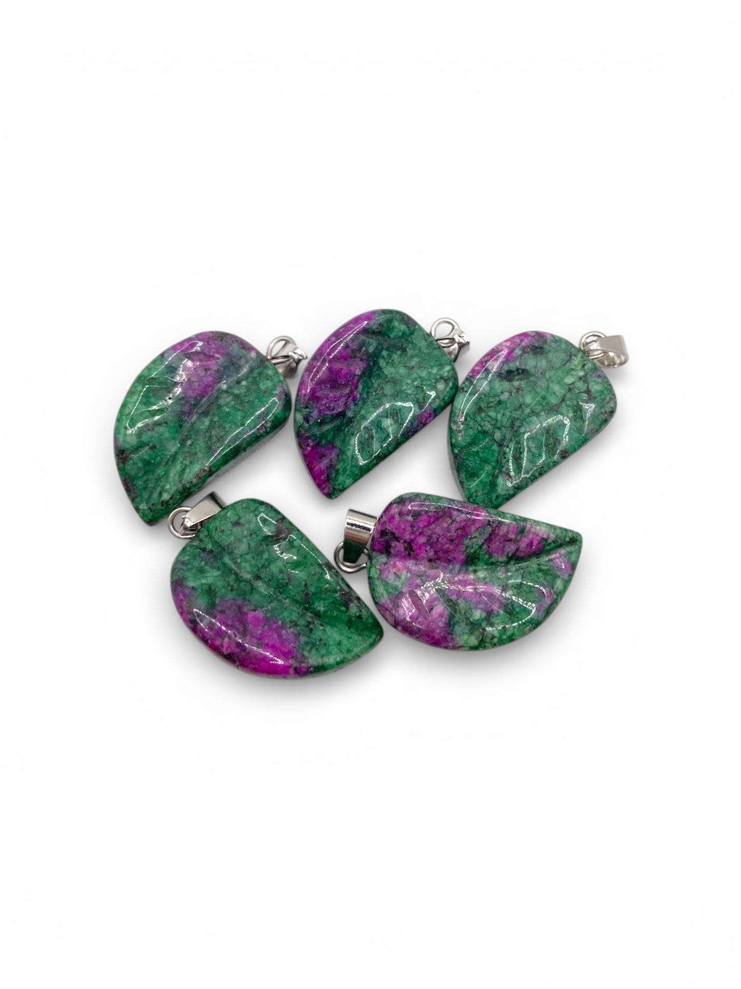 PENDENTIF FEUILLE - RUBIS ZOÏSITE