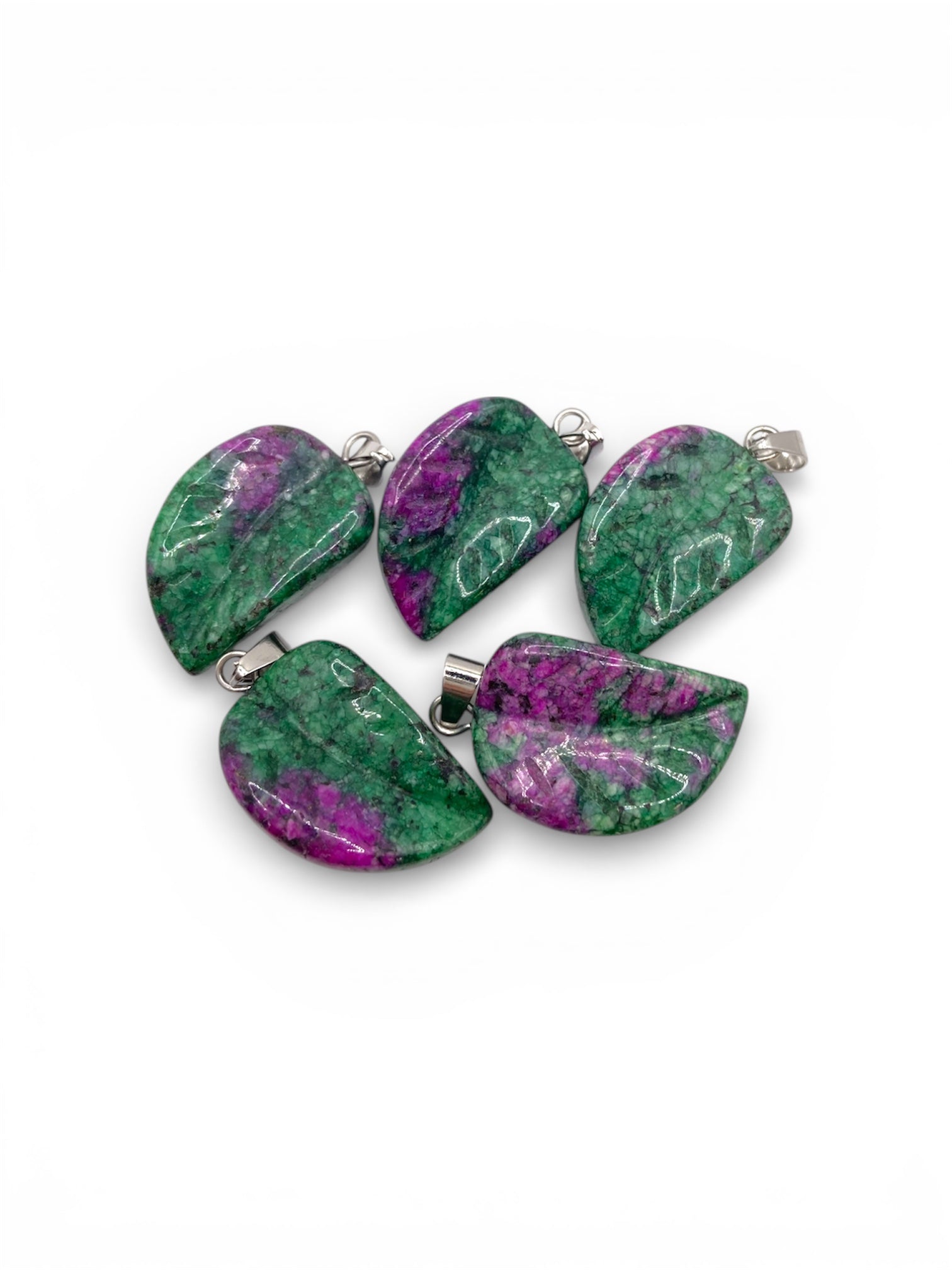 PENDENTIF FEUILLE - RUBIS ZOÏSITE