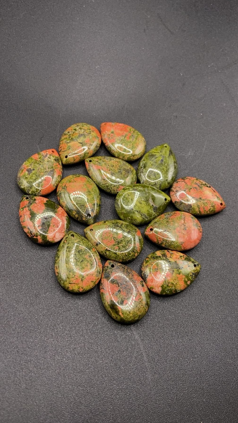 PETIT PENDENTIF UNAKITE