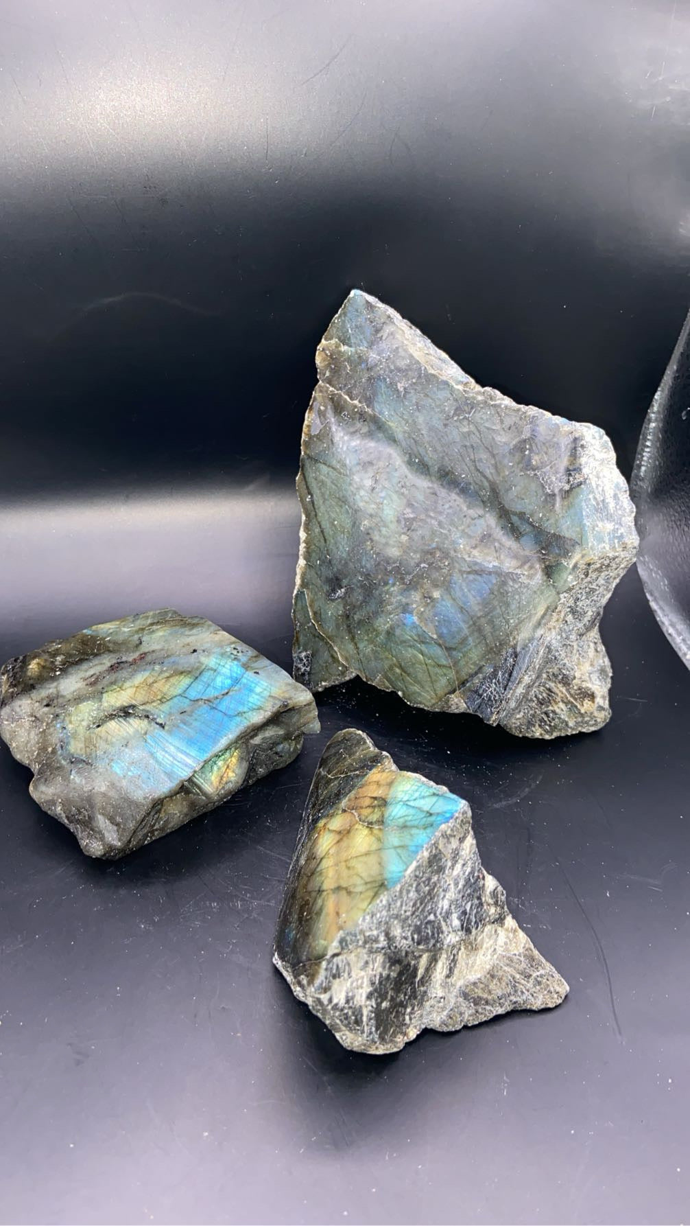 FORME LIBRE LABRADORITE SEMI POLIE (au kilo)
