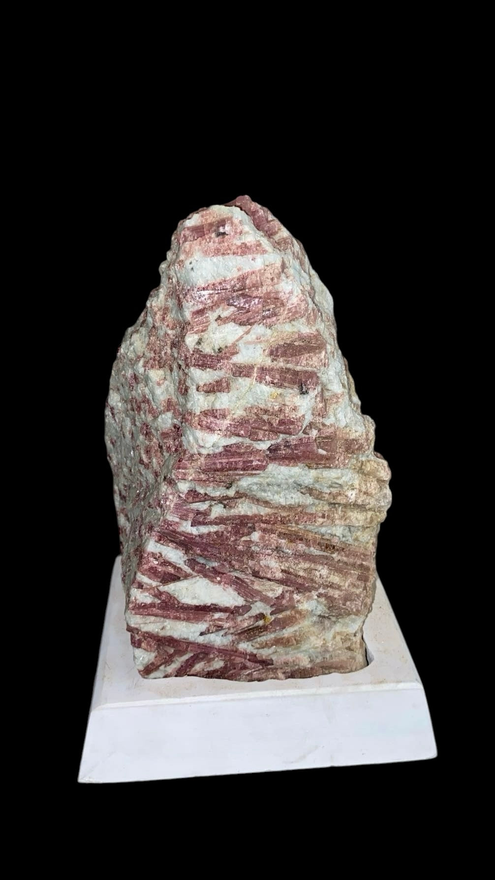 TOURMALINE ROSE BRUT AVEC SUPPORT EN BOIS 4,20 KG