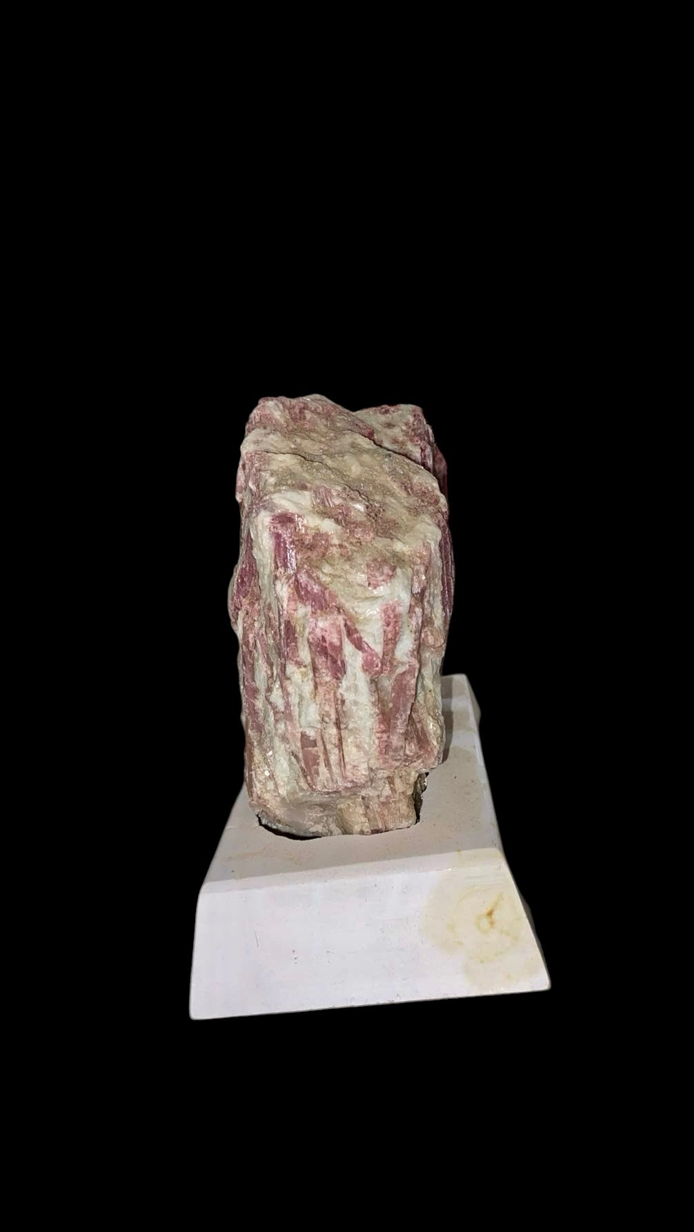 TOURMALINE ROSE BRUT SUPPORT EN BOIS 3,20 KG